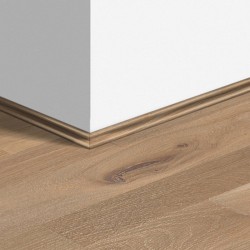 Contre plinthe parquet...