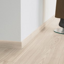 Plinthe pvc tarkett pour...